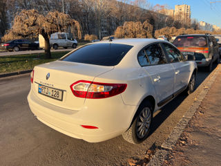 Renault Fluence foto 2