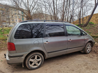 Volkswagen Sharan foto 7