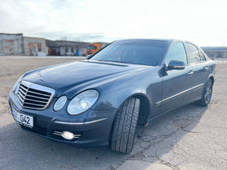 Mercedes E-Class foto 2