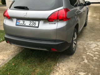 Peugeot 2008 foto 3