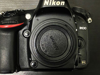Nikon D600, 50mm f1.8, 70-200mm F2.8 Macro