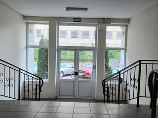 Vând apartament în bloc nou, 3 camere separate, reparație euro, parc, sect. Râșcani, 830 eur/m2! foto 12