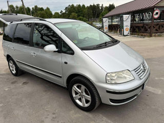 Volkswagen Sharan foto 1