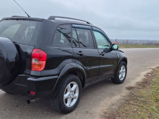 Toyota Rav 4 foto 2