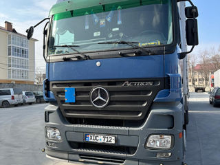 Mercedes ACTROS foto 2