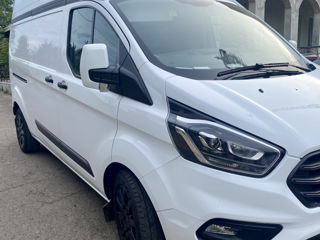 Ford Transit Custom foto 1