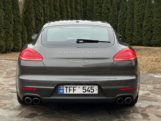 Porsche Panamera foto 6