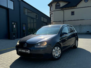 Volkswagen Golf foto 1