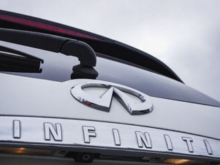 Infiniti FX foto 2