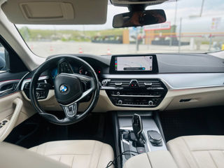 BMW 5 Series foto 7
