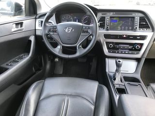 Hyundai Sonata foto 9