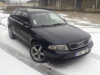 Audi A4 foto 4