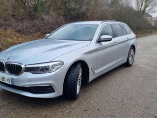 BMW 5 Series foto 3