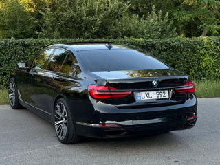 BMW 7 Series foto 3