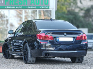 BMW 5 Series foto 3