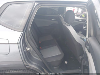 Volkswagen Taos foto 11