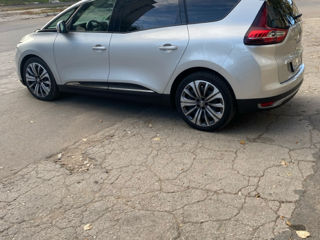 Renault Grand Scenic foto 3