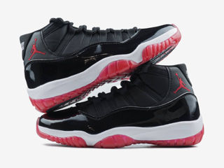 Nike Air Jordan 11 Black/Red Unisex foto 3