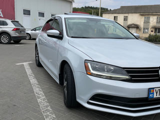 Volkswagen Jetta foto 8