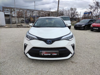 Toyota C-HR фото 2