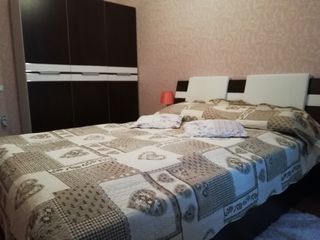 Vand apartament 3 camere foto 4