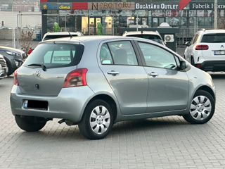 Toyota Yaris foto 5