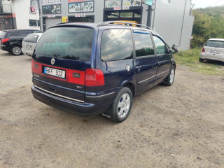 Volkswagen Sharan foto 6