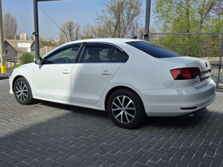 Volkswagen Jetta foto 9