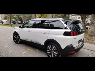 Peugeot 5008 foto 9