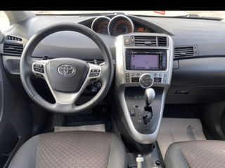 Toyota Verso foto 8