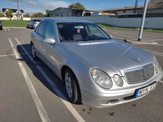 Mercedes E-Class foto 3