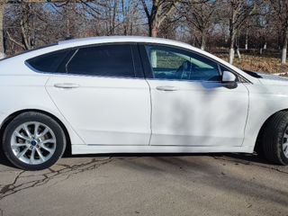 Ford Fusion foto 3