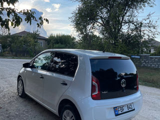 Volkswagen up! foto 4