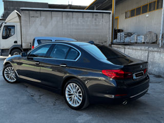 BMW 5 Series foto 2