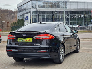 Ford Fusion foto 6