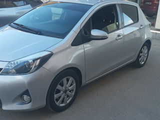 Toyota Yaris foto 2