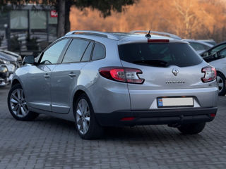 Renault Megane foto 2