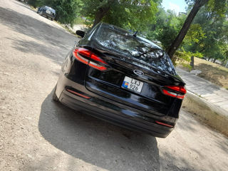 Ford Fusion foto 3