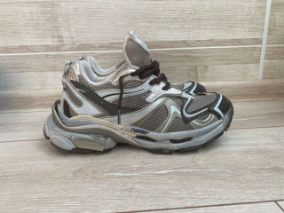 Balenciaga runner 2.0 foto 0