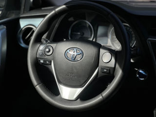 Toyota Auris foto 12