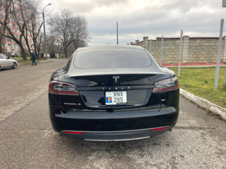 Tesla Model S foto 5