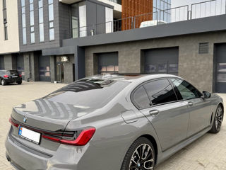 BMW 7 Series foto 4