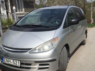 Toyota Previa foto 1