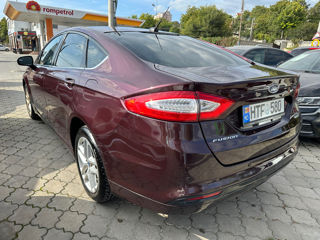 Ford Fusion foto 4