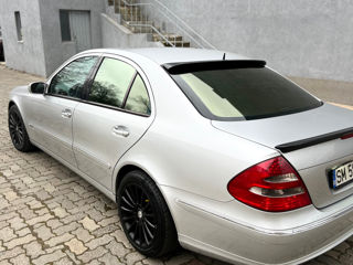 Mercedes E-Class foto 7