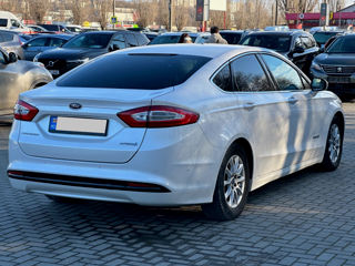 Ford Mondeo foto 3