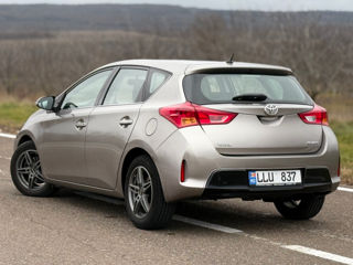 Toyota Auris foto 9