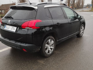 Peugeot 2008 foto 6