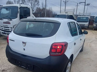 Dacia Sandero foto 3