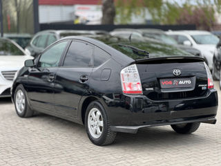 Toyota Prius foto 4